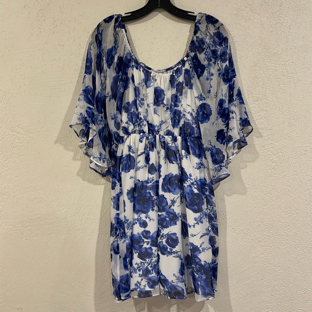 Silk blue and white floral Alice & Olivia Dress